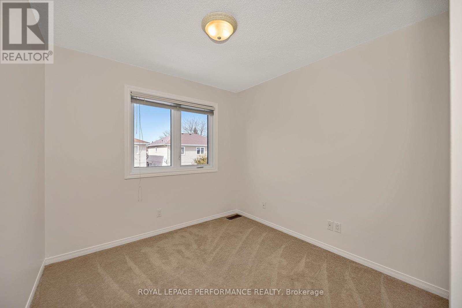 2023 Rolling Brook Drive, Ottawa, Ontario  K1W 1C9 - Photo 21 - X12936050