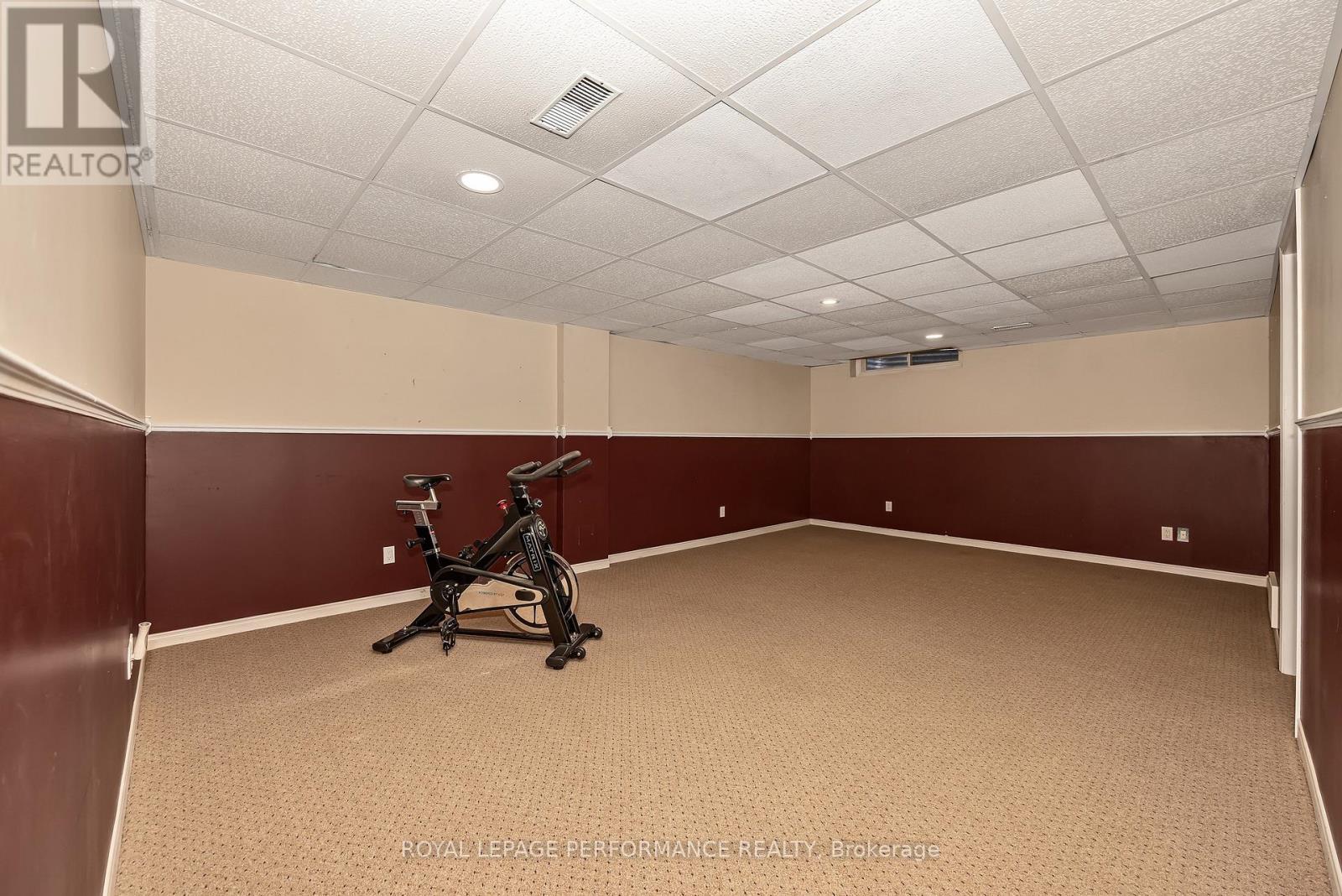 2023 Rolling Brook Drive, Ottawa, Ontario  K1W 1C9 - Photo 27 - X12936050