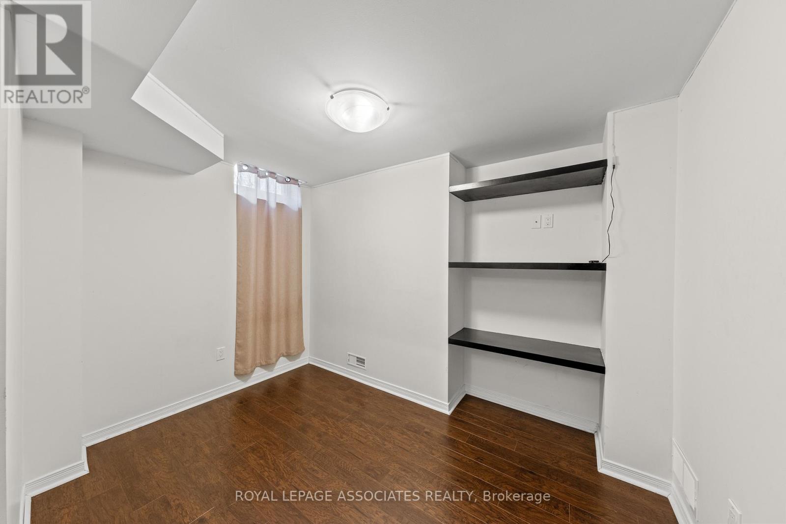 33 Hutton Crescent, Caledon, Ontario  L7C 1A3 - Photo 42 - W12923614