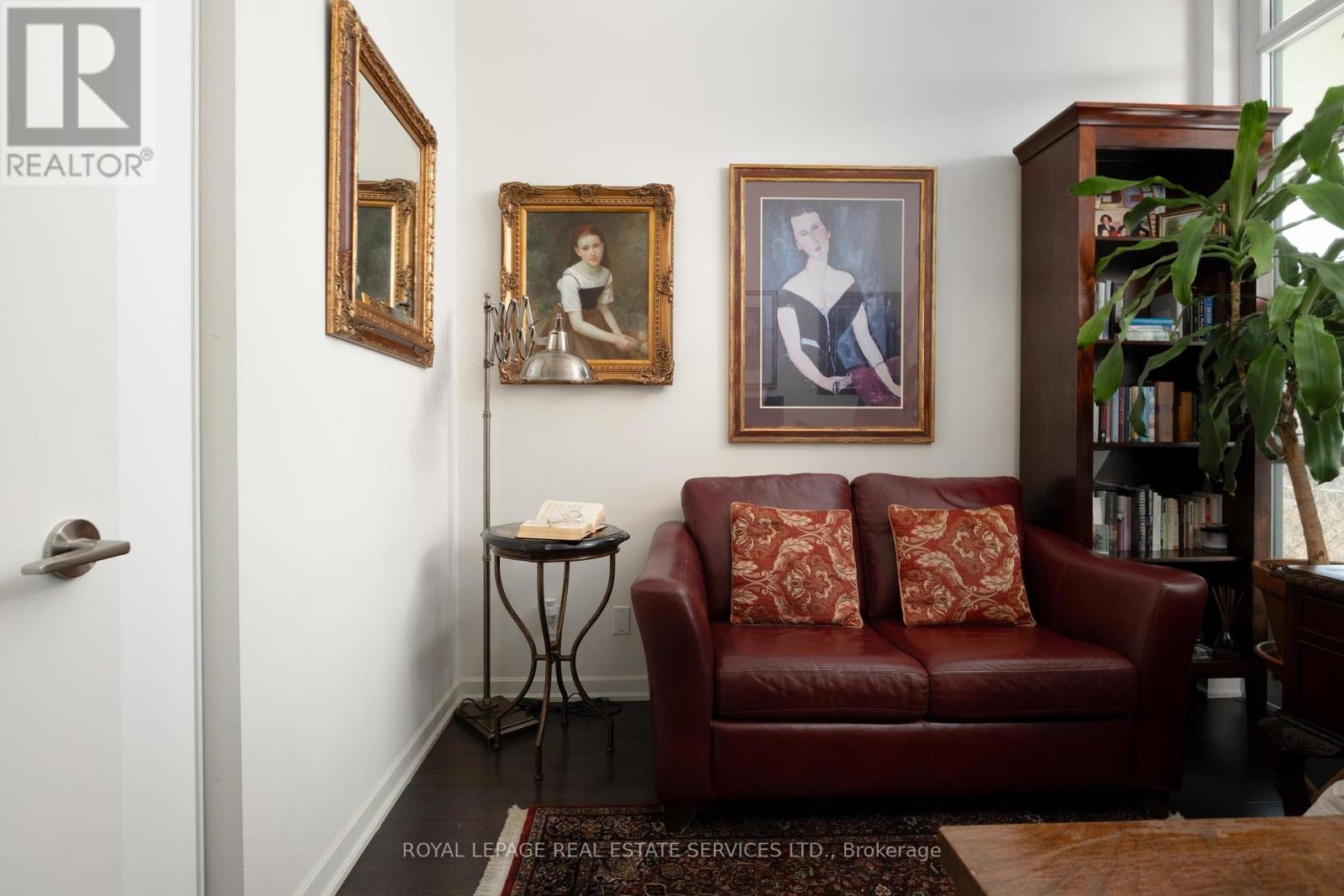 243 - 380 Macpherson Avenue, Toronto, Ontario  M4V 3E3 - Photo 9 - C12935992