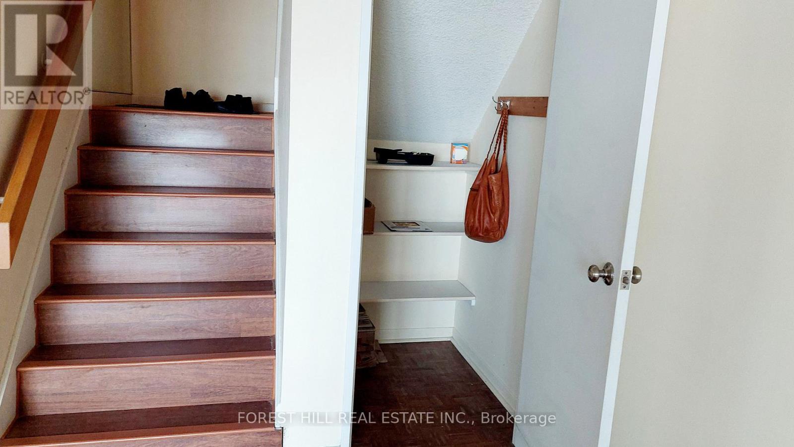 #1004 - 33 Harbour Square, Toronto, Ontario  M5J 2G2 - Photo 10 - C12936000