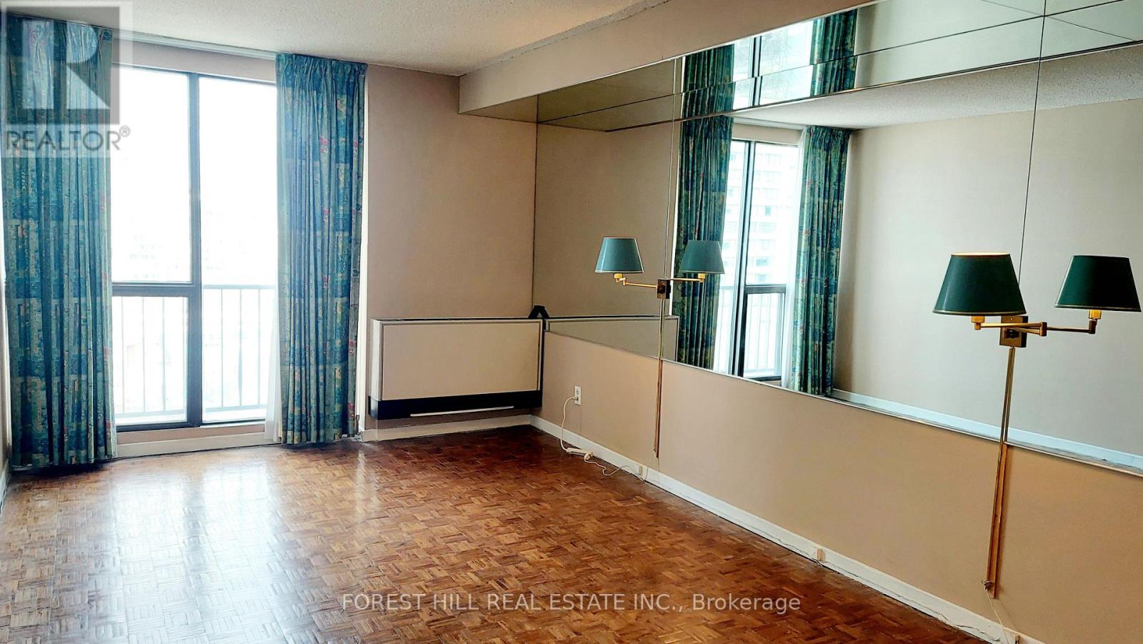 #1004 - 33 Harbour Square, Toronto, Ontario  M5J 2G2 - Photo 15 - C12936000