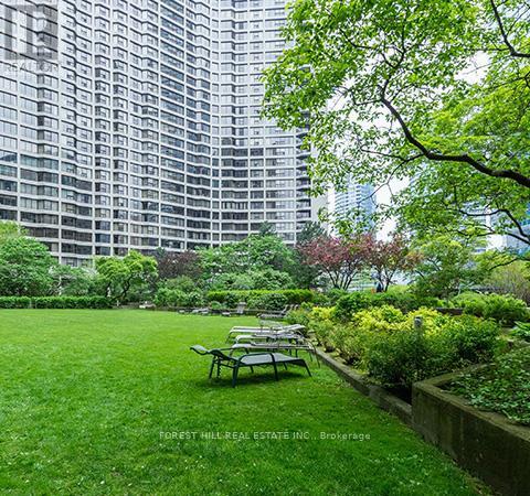 #1004 - 33 Harbour Square, Toronto, Ontario  M5J 2G2 - Photo 25 - C12936000