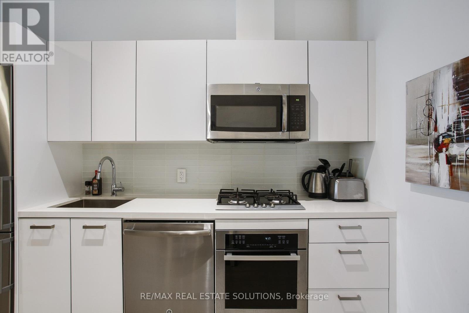 210 - 608 Richmond Street W, Toronto, Ontario  M5V 0N9 - Photo 2 - C12936028