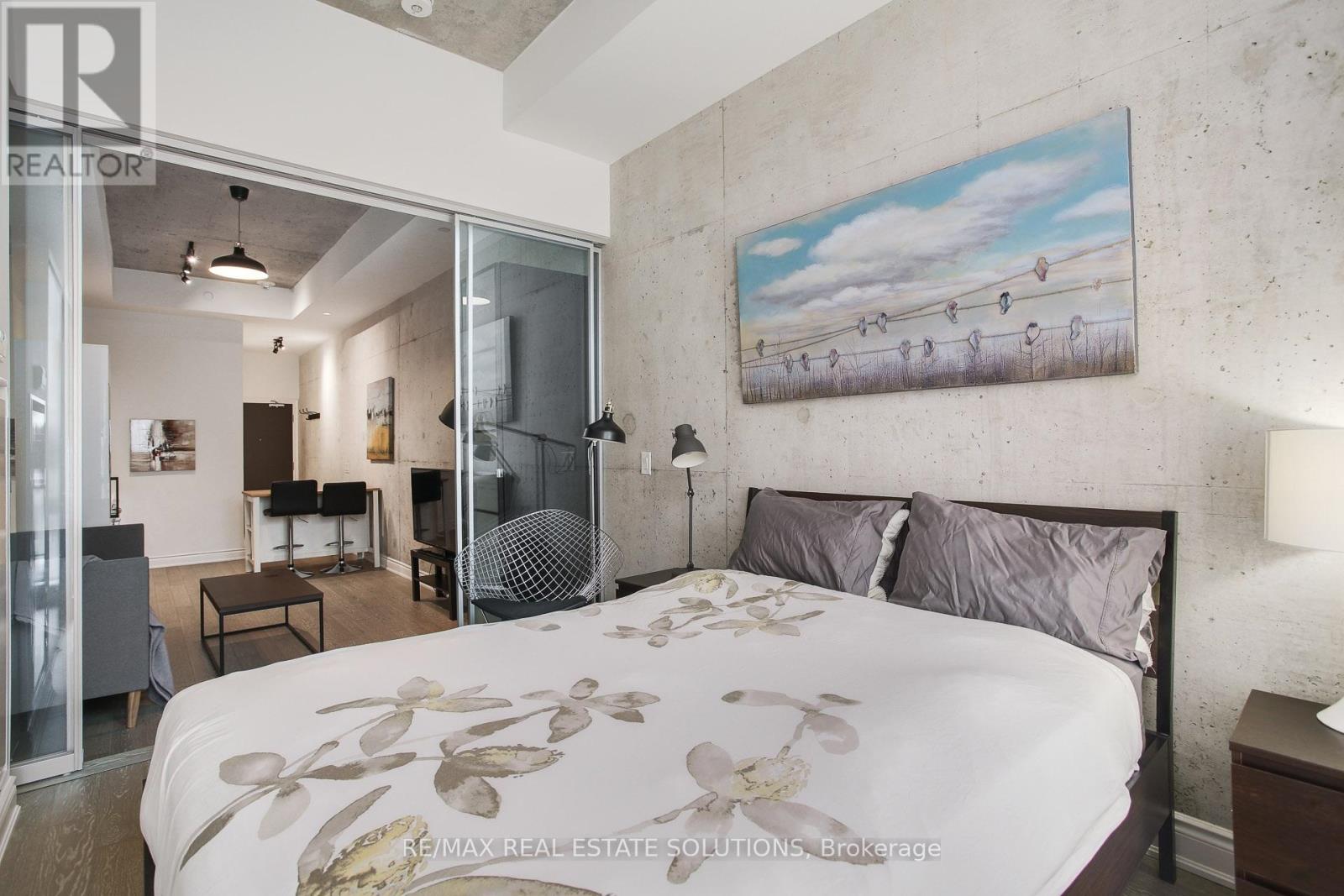 210 - 608 Richmond Street W, Toronto, Ontario  M5V 0N9 - Photo 8 - C12936028