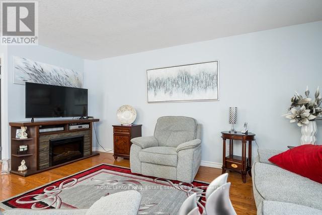 65 Pennsylvania Avenue, Wasaga Beach, Ontario  L9Z 3A8 - Photo 8 - S12726176