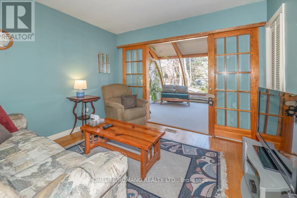 24 Densgrove Road, Toronto, Ontario  M1G 2A1 - Photo 14 - E12935970