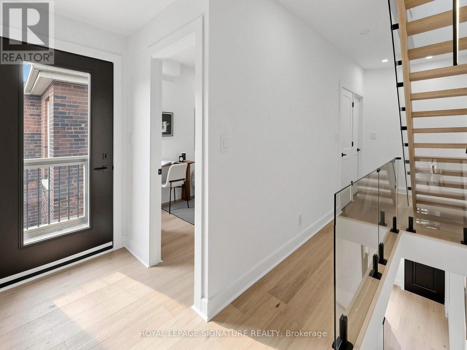 149 Victor Avenue, Toronto (North Riverdale), Ontario  M4K 1A9 - Photo 17 - E12936036