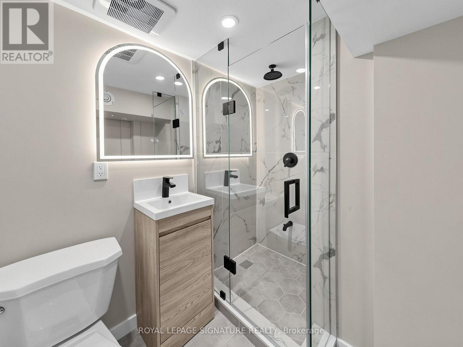 149 Victor Avenue, Toronto (North Riverdale), Ontario  M4K 1A9 - Photo 39 - E12936036