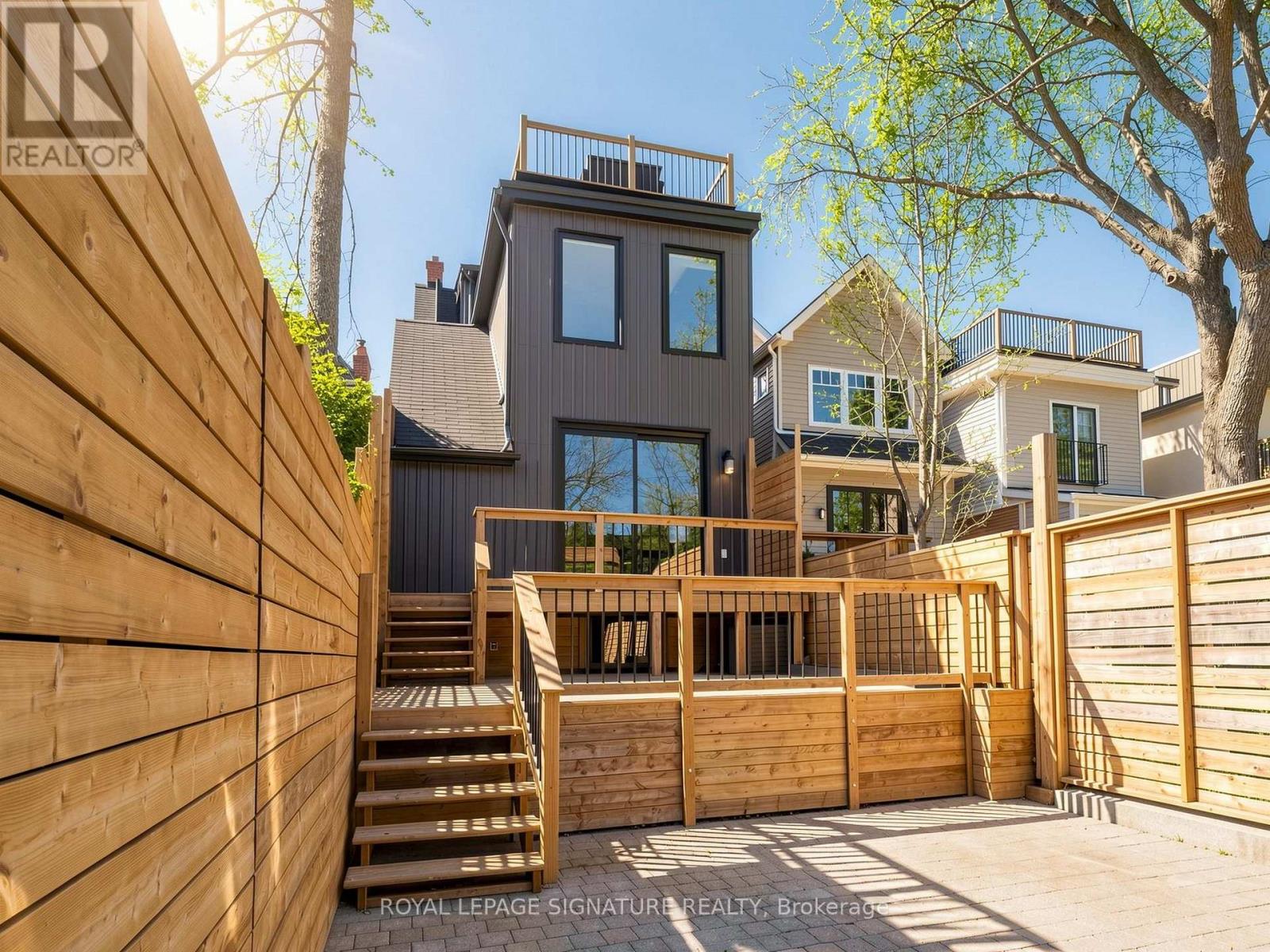 149 Victor Avenue, Toronto (North Riverdale), Ontario  M4K 1A9 - Photo 47 - E12936036