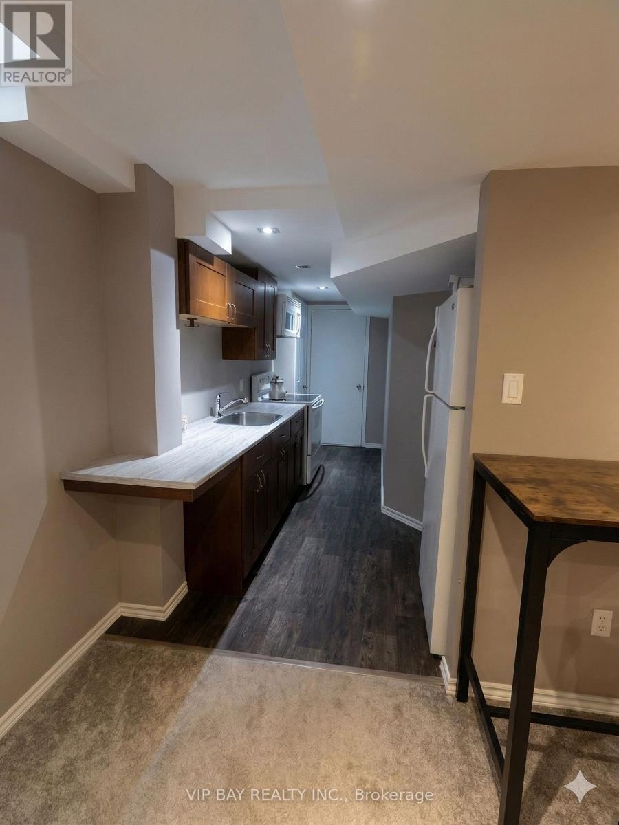 287 Mcbride Crescent, Newmarket, Ontario  L3X 2W3 - Photo 10 - N12936070