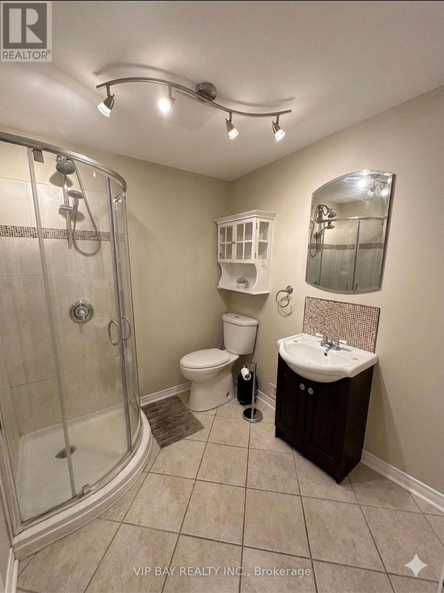 287 Mcbride Crescent, Newmarket, Ontario  L3X 2W3 - Photo 13 - N12936070