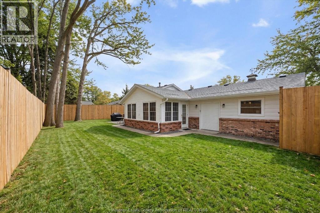 945 Laurier, Lasalle, Ontario  N9J 1M9 - Photo 37 - 26003957