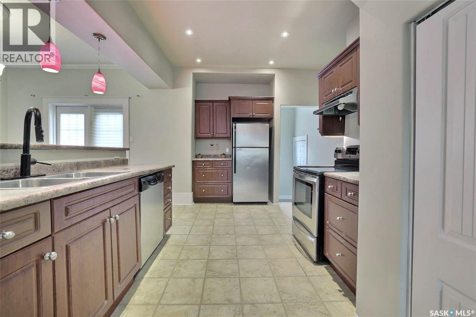 1947 Montague Street, Regina, Saskatchewan  S4T 3J6 - Photo 10 - SK031269