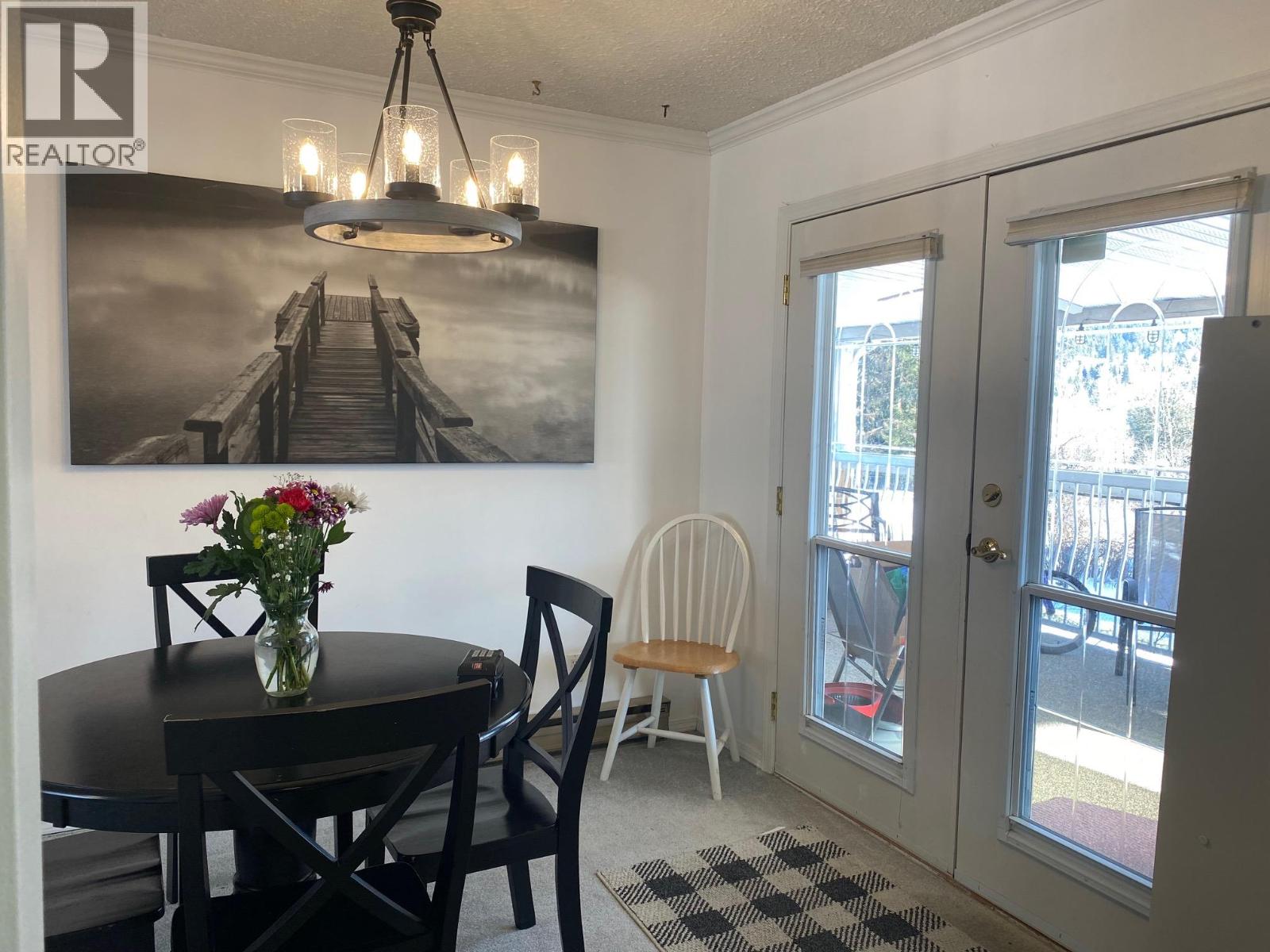 1768 First Street, Fruitvale, British Columbia V0G 1L0 - Photo 11 - 10367550