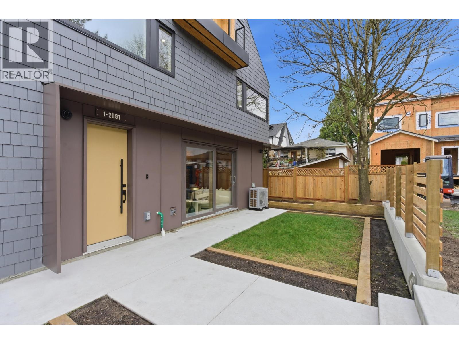 1 2091 E 20th Avenue, Vancouver, British Columbia  V5N 2L1 - Photo 3 - R3104684