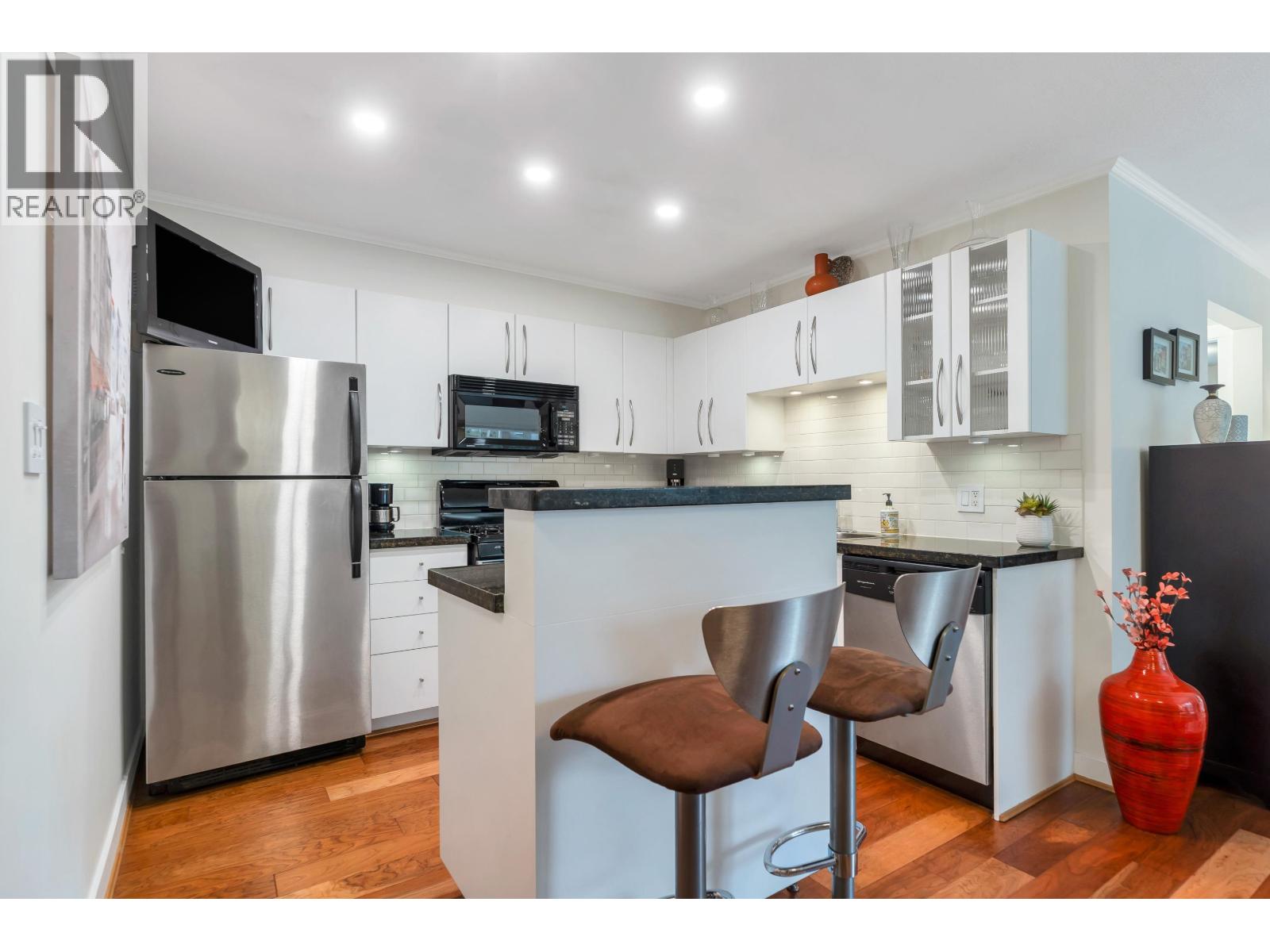 102 736 W 14th Avenue, Vancouver, British Columbia  V5Z 1P9 - Photo 10 - R3104680