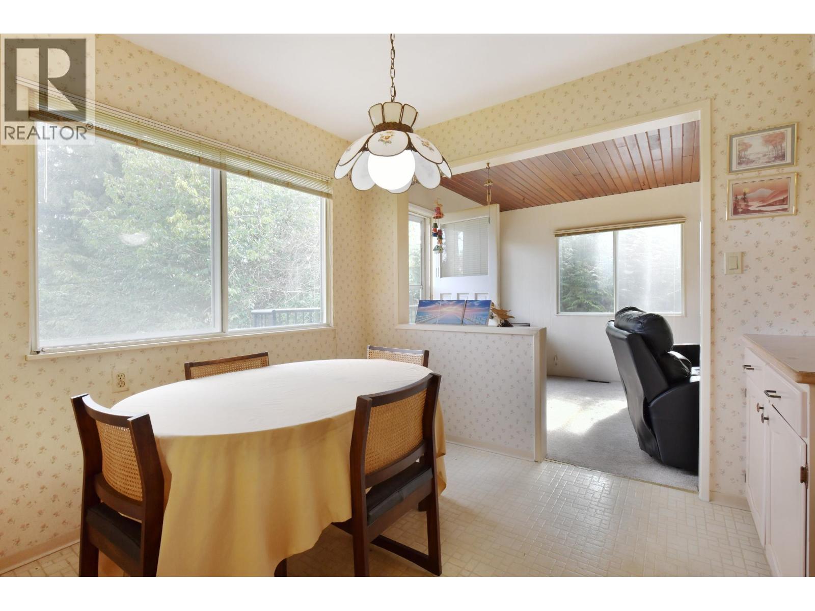 854 Gale Drive, Tsawwassen, British Columbia  V4M 2P5 - Photo 9 - R3104093