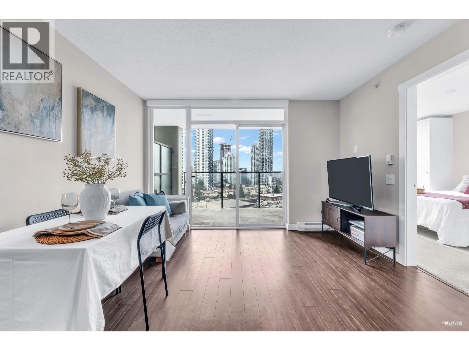 1501 570 Emerson Street, Coquitlam, British Columbia  V3J 0G3 - Photo 4 - R3104103