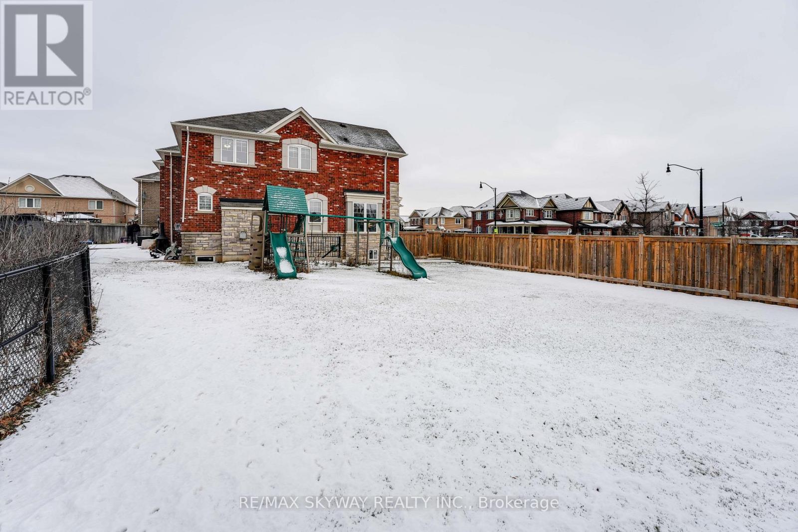 67 Veterans Drive, Brampton, Ontario  L7A 0T6 - Photo 49 - W12935994