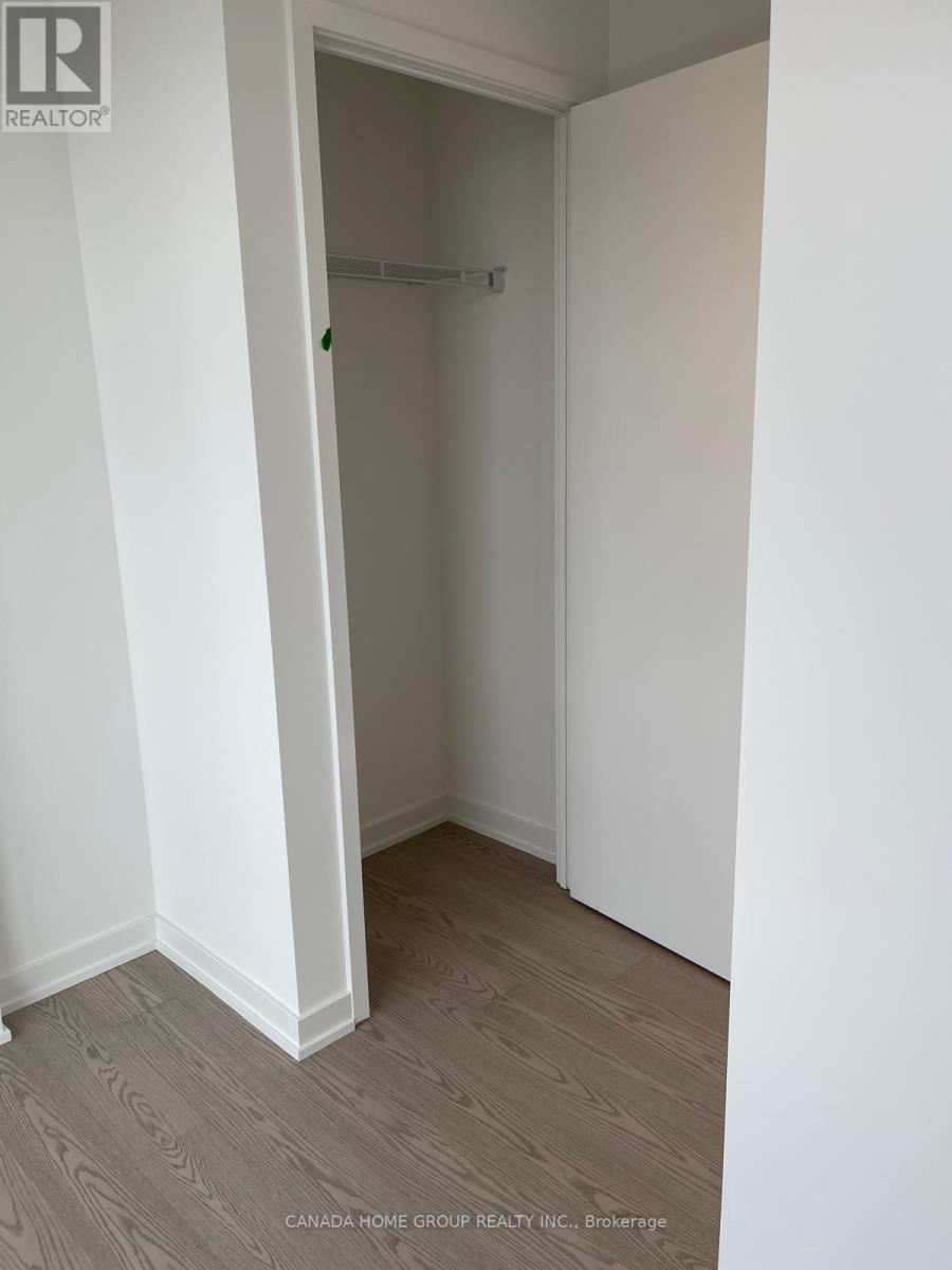 2411 - 448 Burnhamthorpe Road W, Mississauga, Ontario  L5B 0R4 - Photo 23 - W12936074