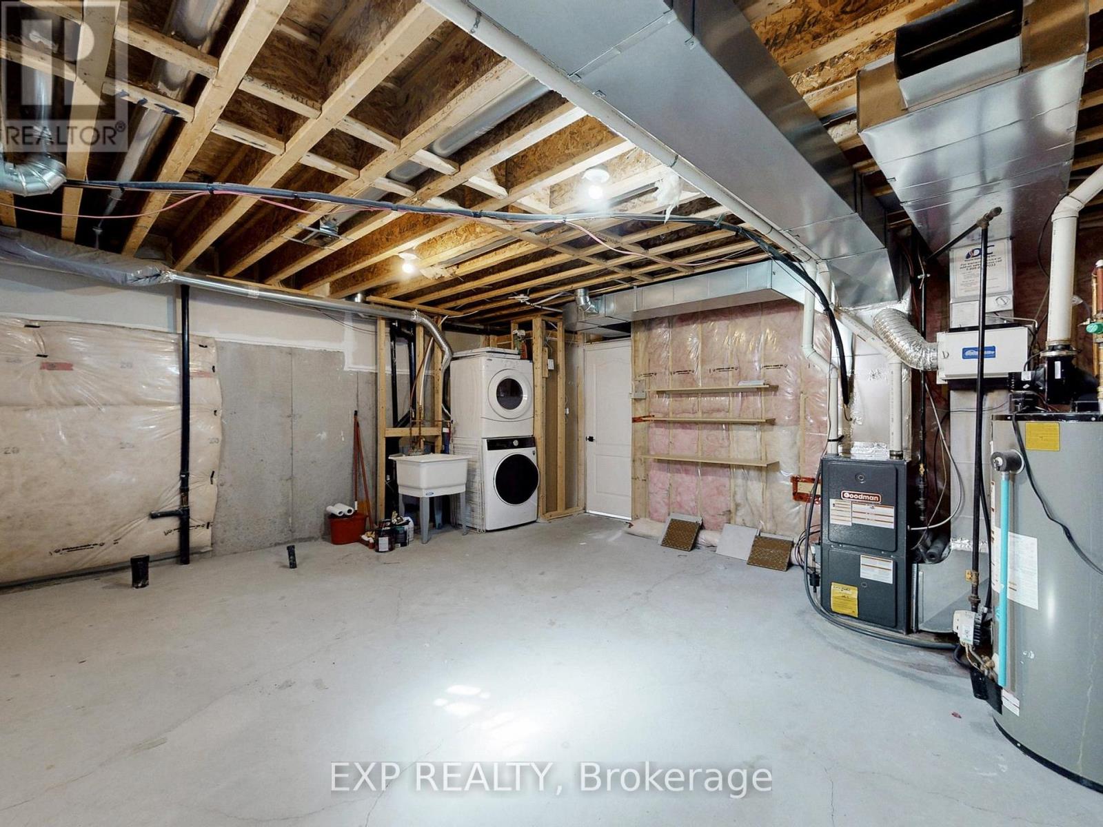 9 Matthewson Avenue, Bradford West Gwillimbury, Ontario  L3Z 3A7 - Photo 33 - N12932184