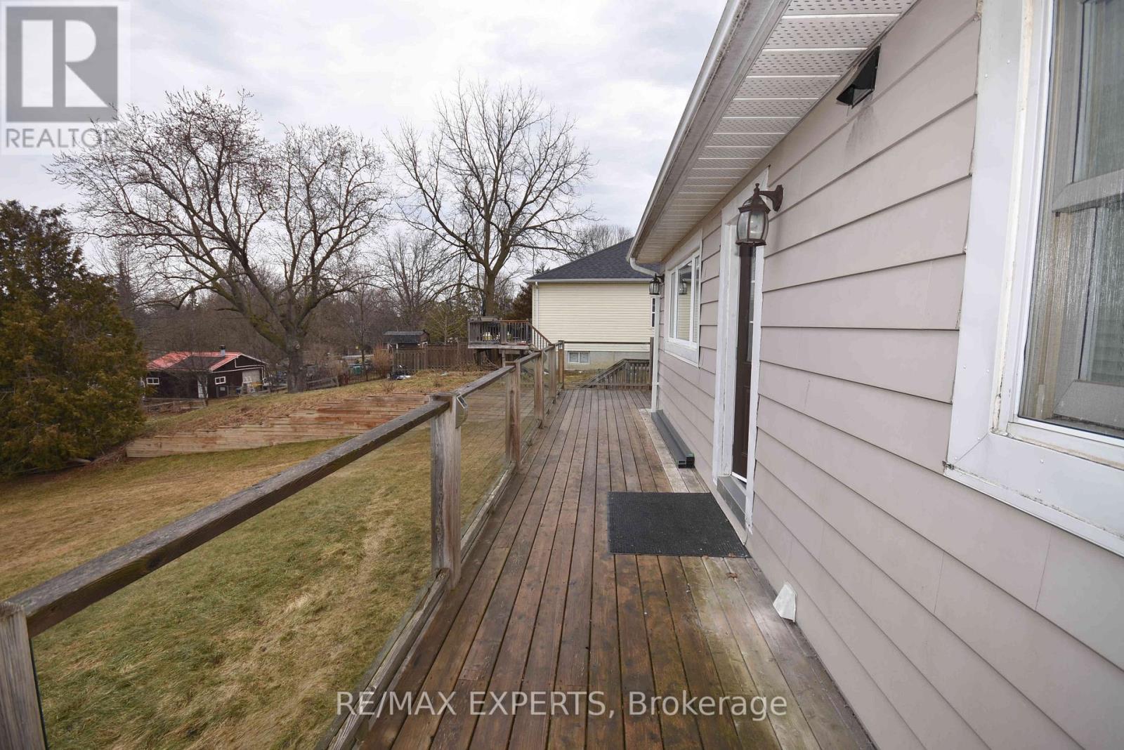 106 Centre Street, King (Schomberg), Ontario  L0G 1T0 - Photo 25 - N12934838