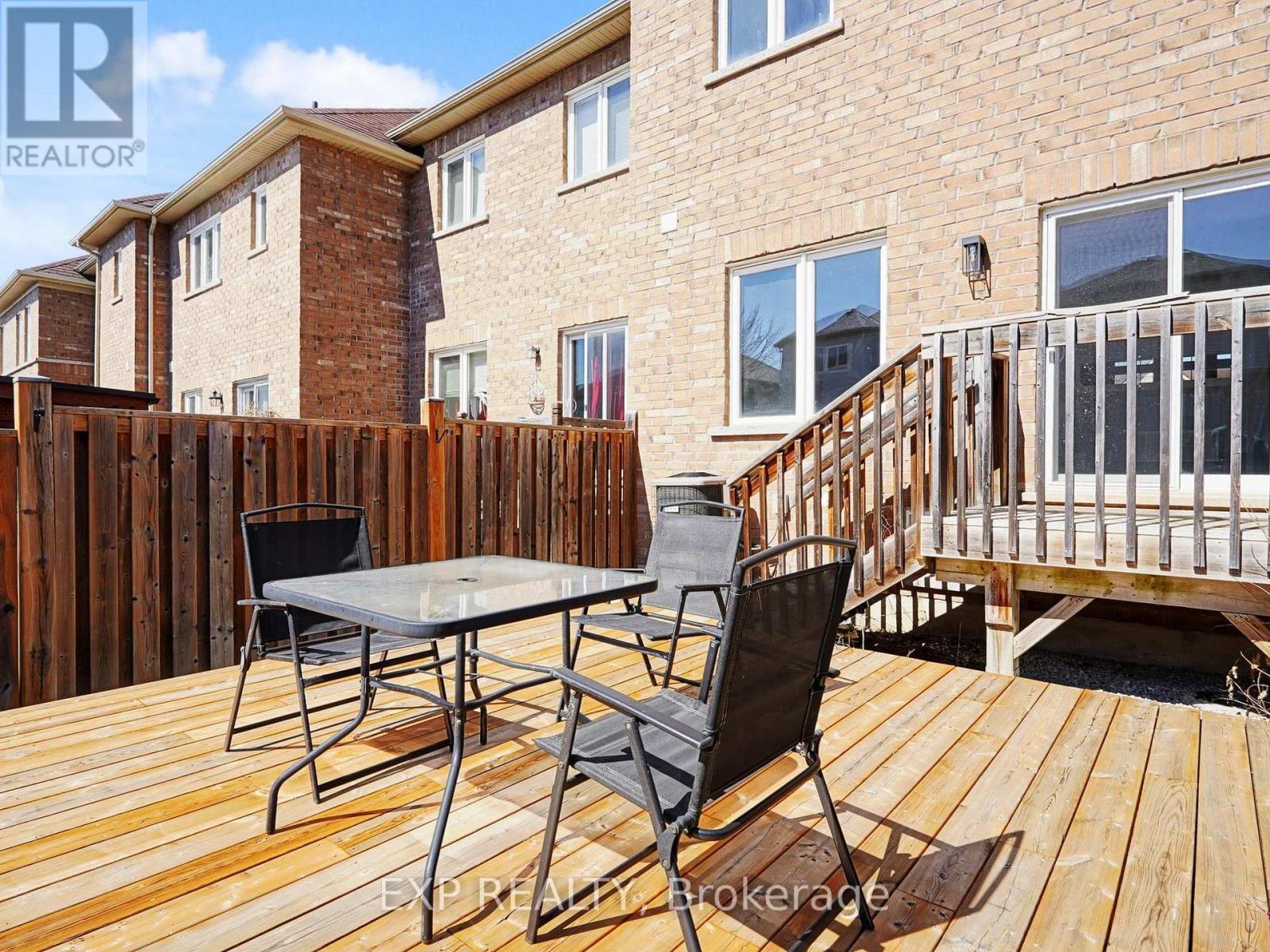 9 Matthewson Avenue, Bradford West Gwillimbury, Ontario  L3Z 3A7 - Photo 35 - N12932184