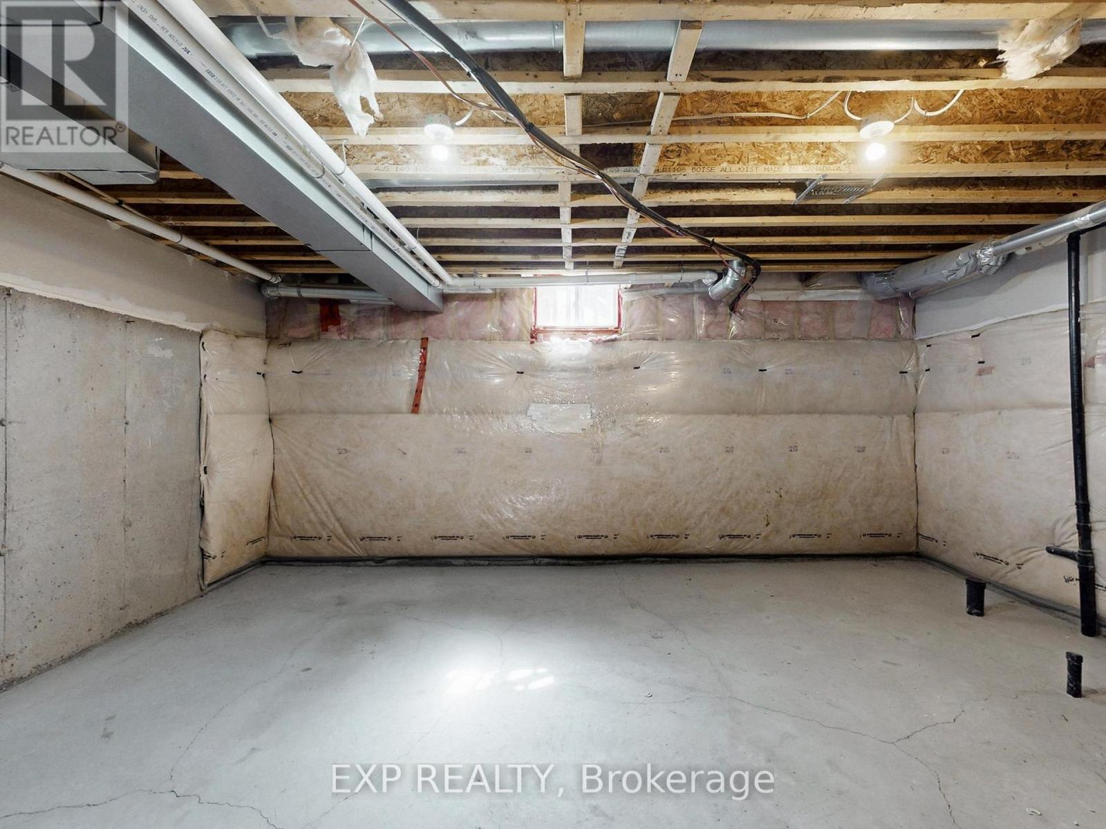 9 Matthewson Avenue, Bradford West Gwillimbury, Ontario  L3Z 3A7 - Photo 32 - N12932184