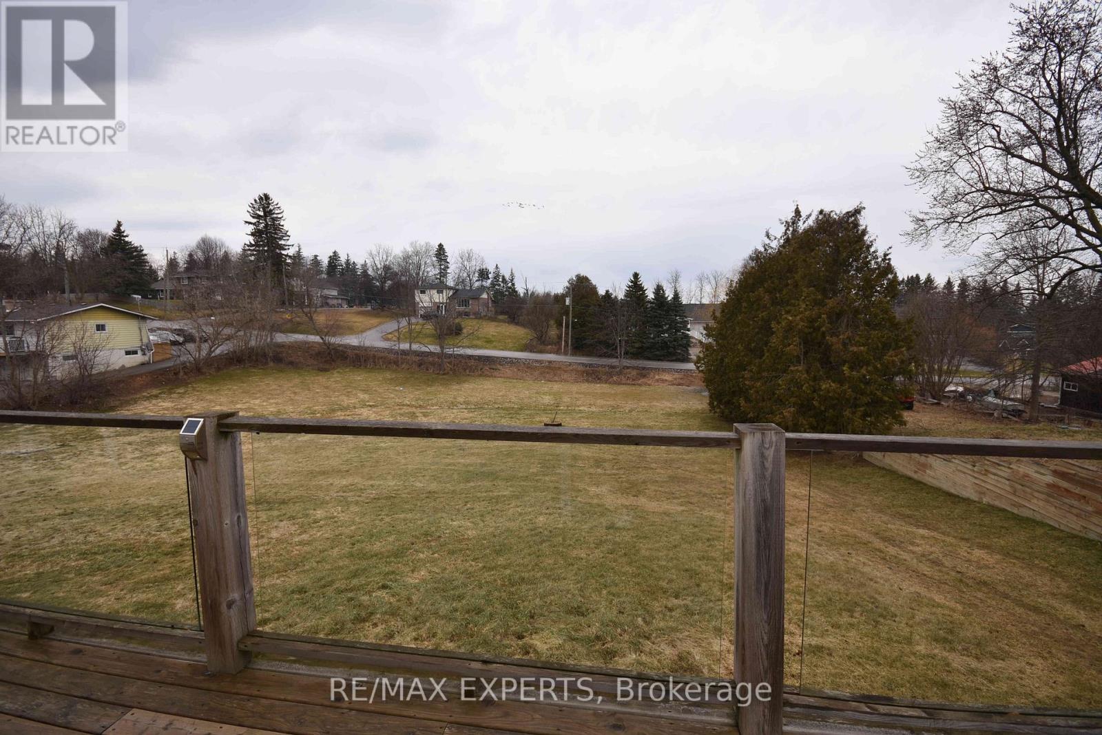 106 Centre Street, King (Schomberg), Ontario  L0G 1T0 - Photo 27 - N12934838