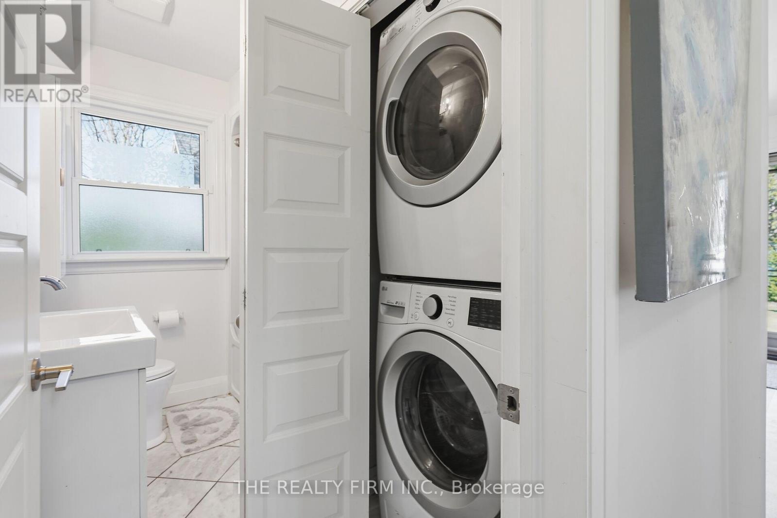 362 Ridout Street S, London South, Ontario  N6C 3Z5 - Photo 18 - X12935324