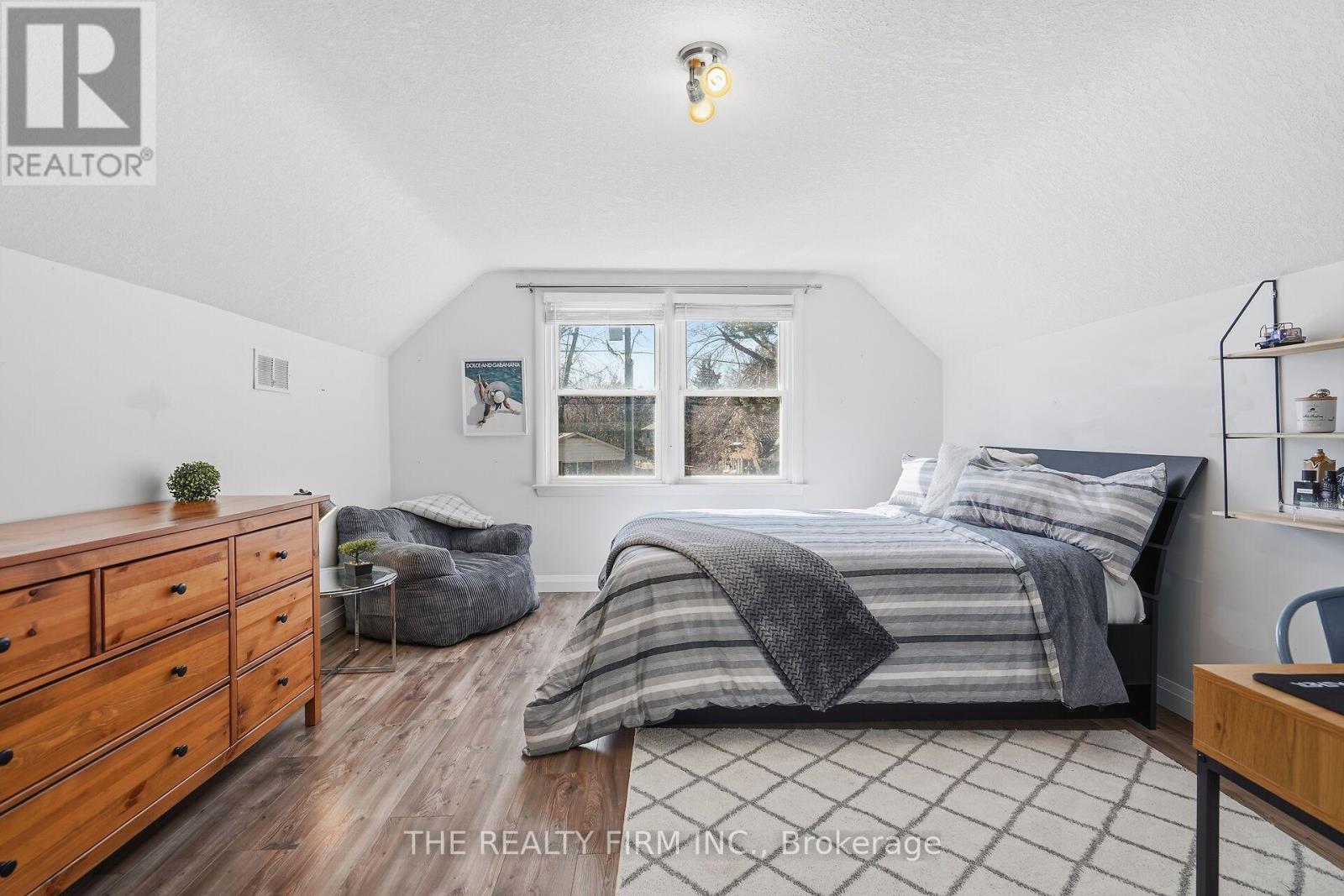 362 Ridout Street S, London South, Ontario  N6C 3Z5 - Photo 23 - X12935324