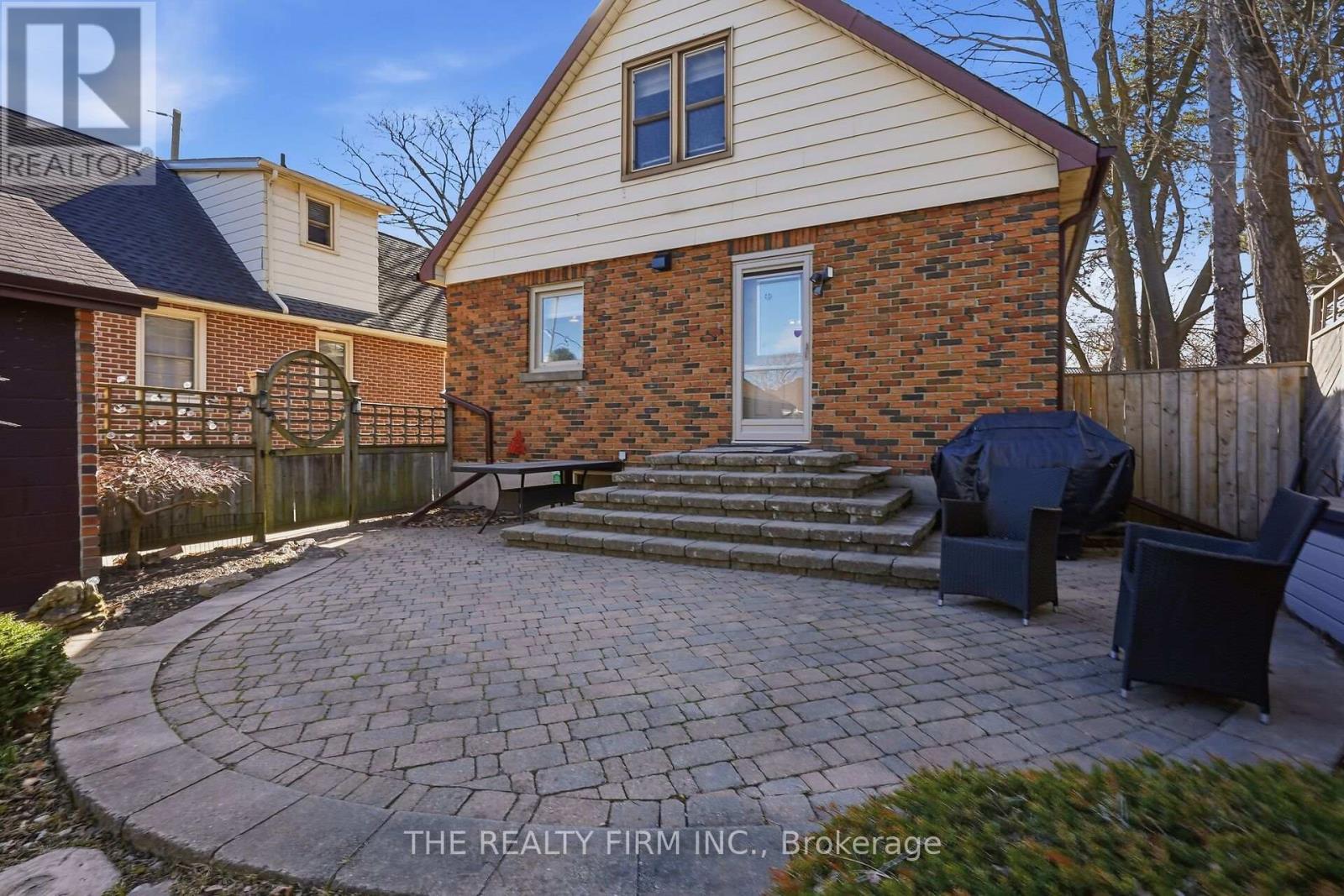 362 Ridout Street S, London South, Ontario  N6C 3Z5 - Photo 40 - X12935324