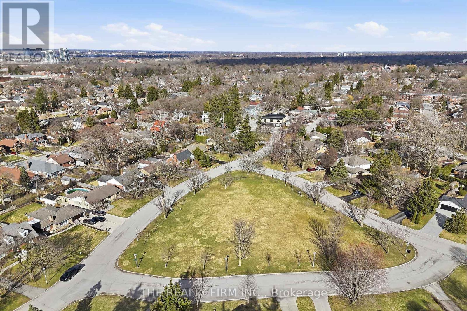 362 Ridout Street S, London South, Ontario  N6C 3Z5 - Photo 47 - X12935324