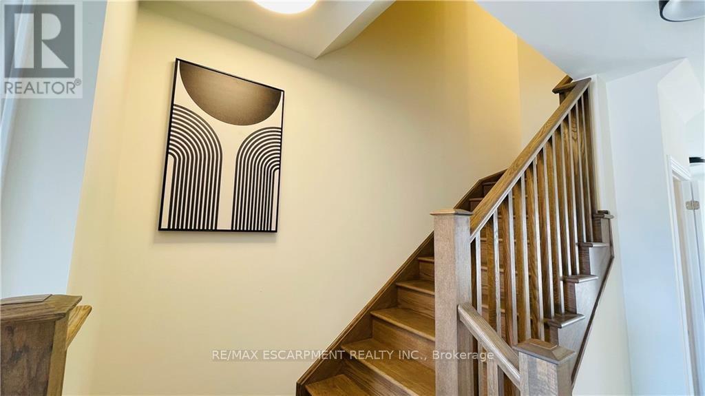 27 Mia Drive, Hamilton, Ontario  L9B 0H8 - Photo 16 - X12935998