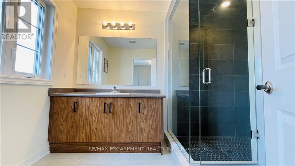 27 Mia Drive, Hamilton, Ontario  L9B 0H8 - Photo 20 - X12935998