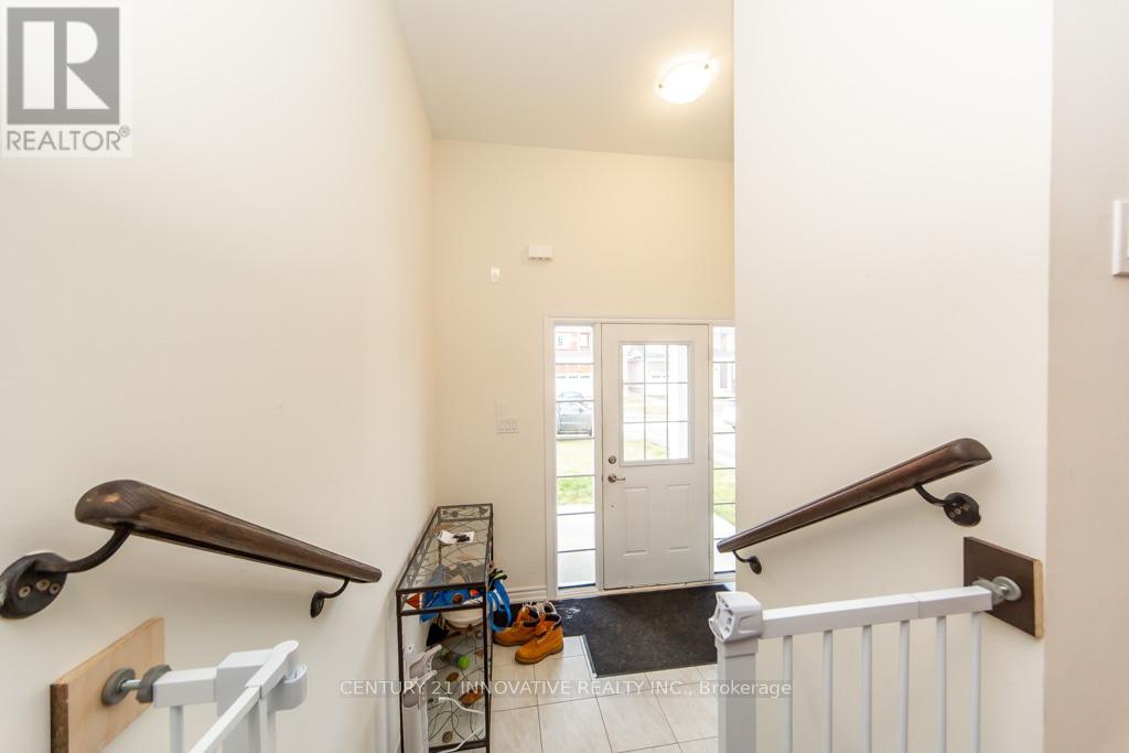 260 Beechwood Forest Lane, Gravenhurst, Ontario  P1P 1A7 - Photo 7 - X12936024