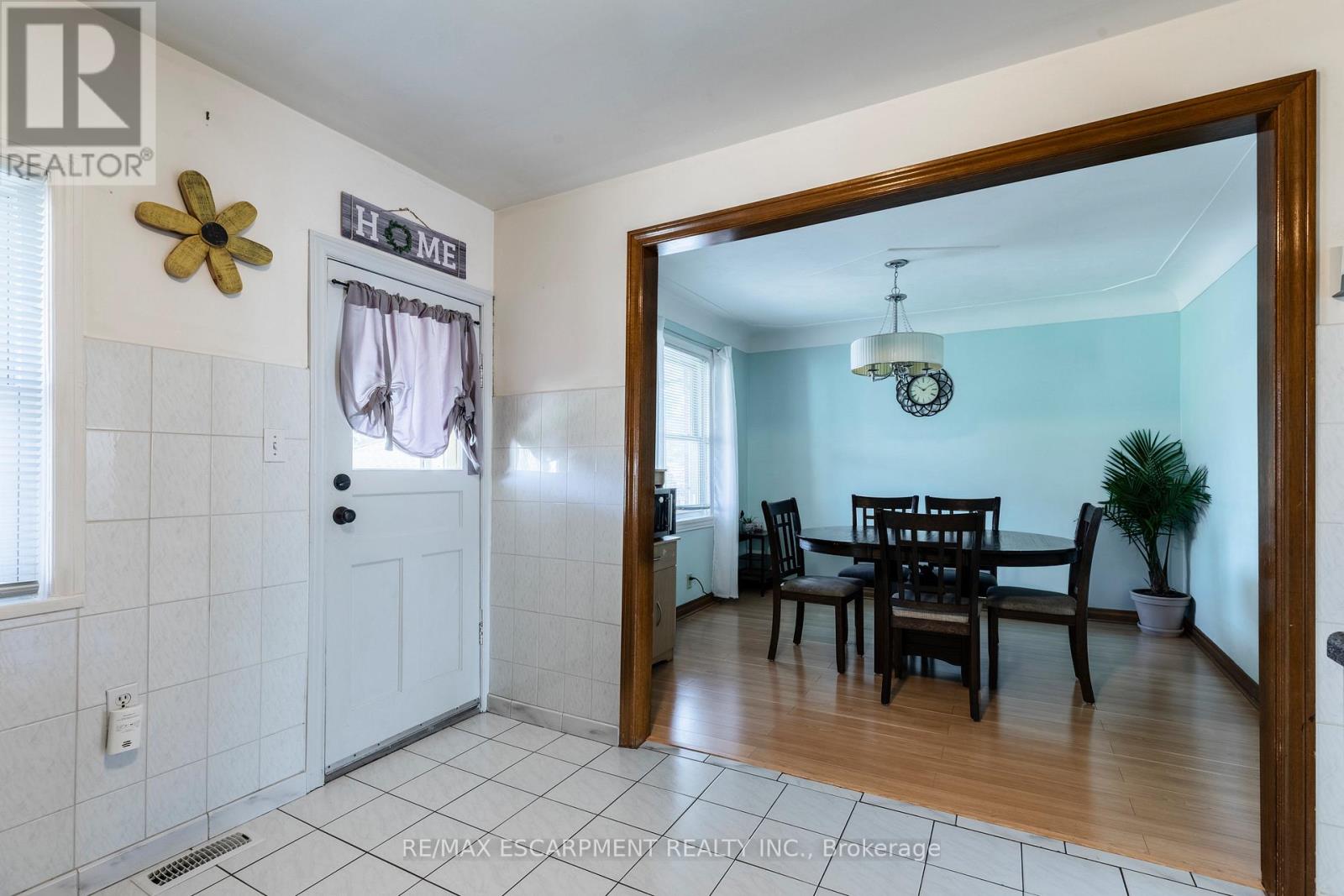 118 Julian Avenue, Hamilton, Ontario  L8H 5R7 - Photo 12 - X12936066