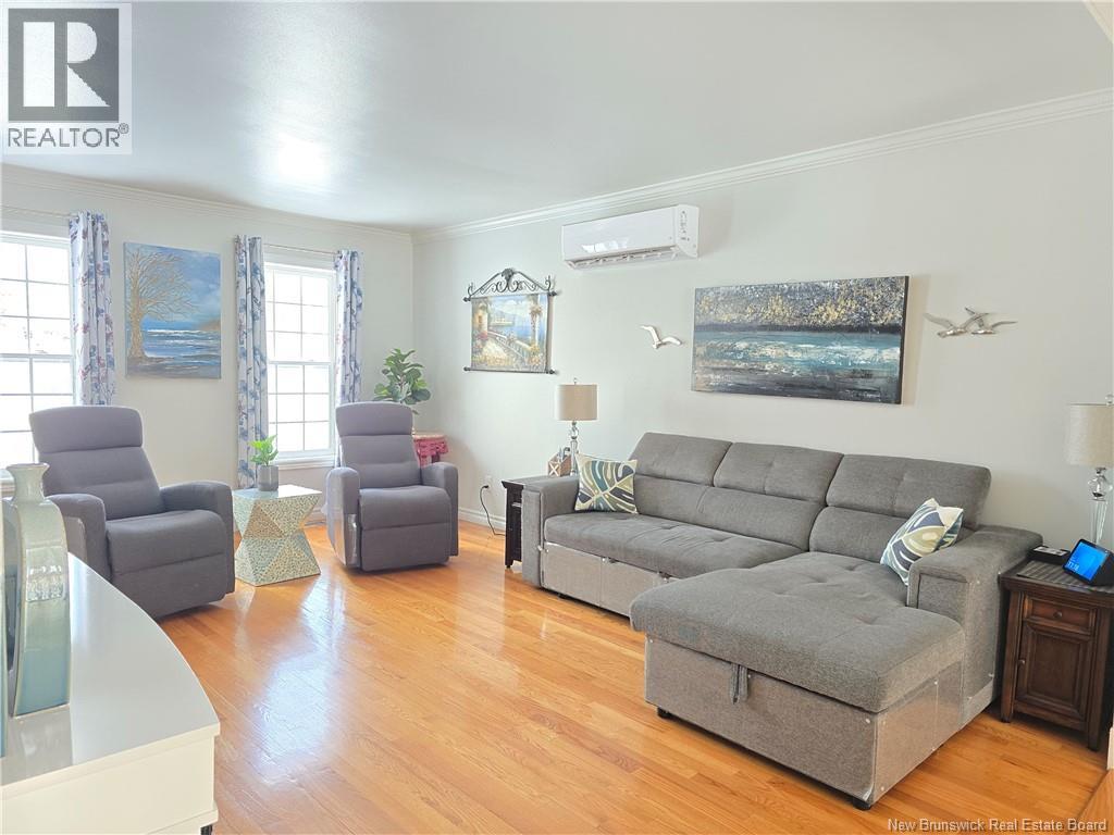 1025 Tamarack, Bathurst, New Brunswick  E2A 4G1 - Photo 16 - NB136023