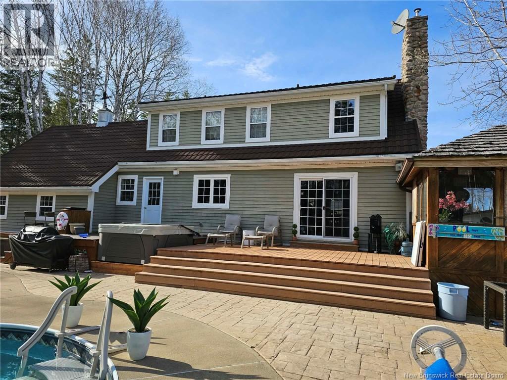 1025 Tamarack, Bathurst, New Brunswick  E2A 4G1 - Photo 9 - NB136023