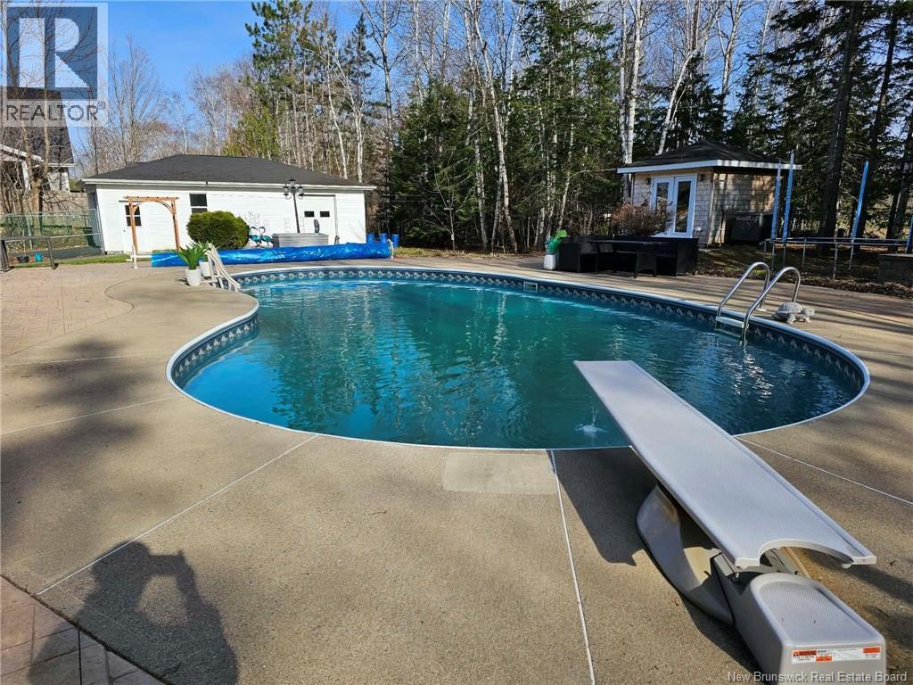 1025 Tamarack, Bathurst, New Brunswick  E2A 4G1 - Photo 7 - NB136023