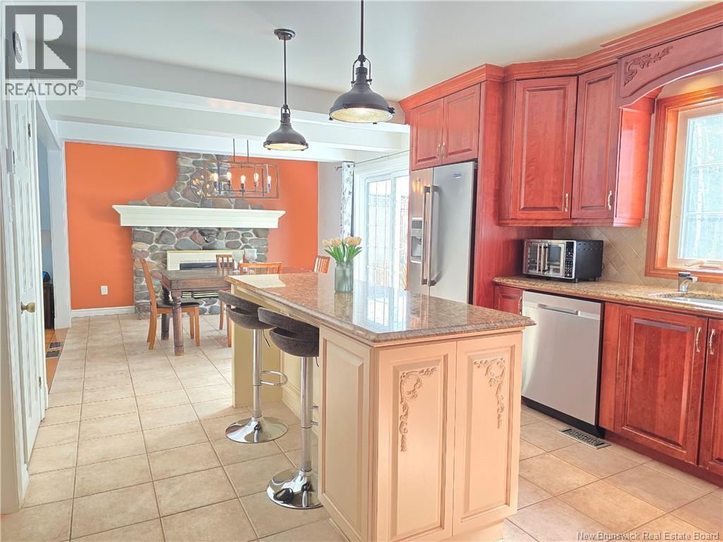 1025 Tamarack, Bathurst, New Brunswick  E2A 4G1 - Photo 22 - NB136023