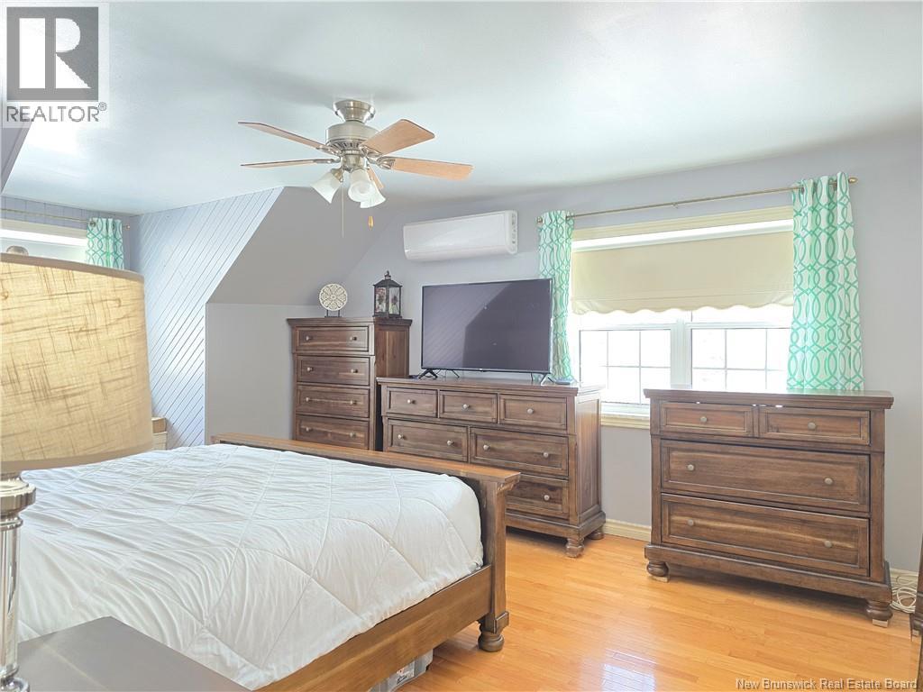 1025 Tamarack, Bathurst, New Brunswick  E2A 4G1 - Photo 25 - NB136023