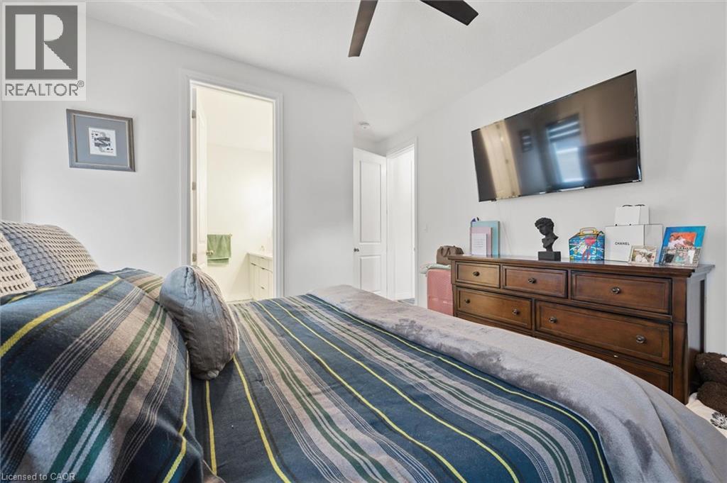 972 Stonecliffe Walk Unit# 18, Kitchener, Ontario  N2P 0K5 - Photo 27 - 40792292