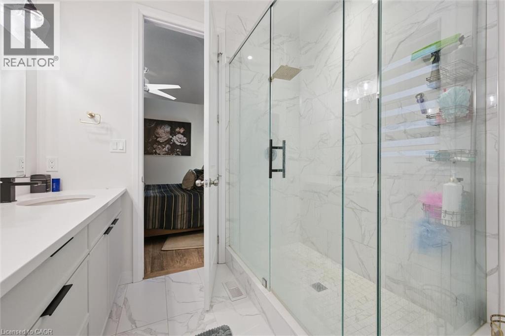 972 Stonecliffe Walk Unit# 18, Kitchener, Ontario  N2P 0K5 - Photo 29 - 40792292