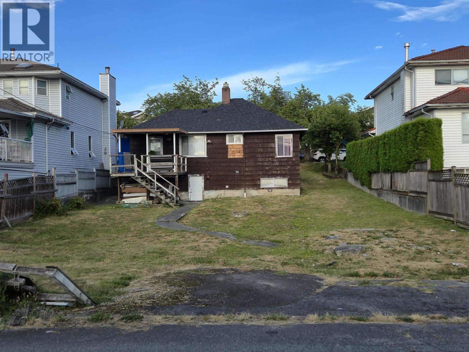 6029 Dumfries Street, Vancouver, British Columbia  V5P 3B1 - Photo 5 - R3103344