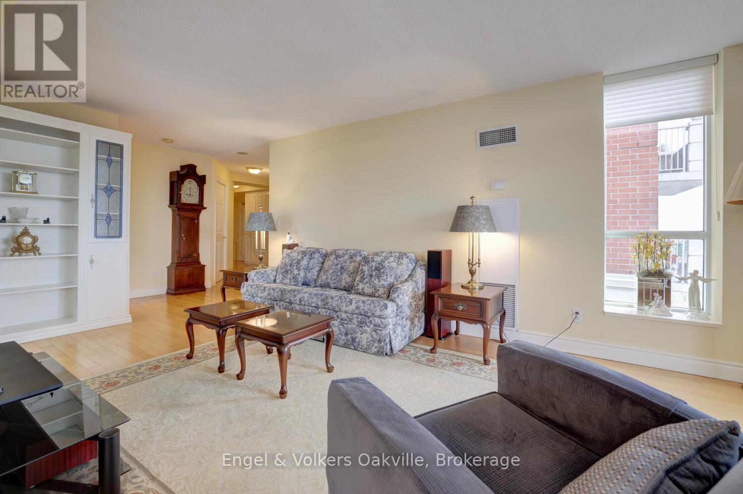 1402 - 442 Maple Avenue, Burlington, Ontario  L7S 2L7 - Photo 21 - W12936268