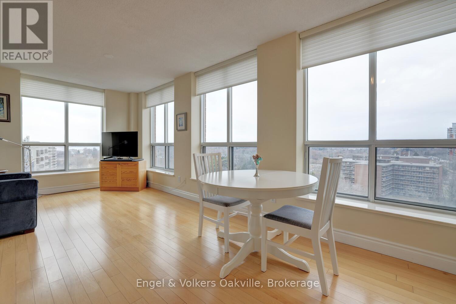 1402 - 442 Maple Avenue, Burlington, Ontario  L7S 2L7 - Photo 24 - W12936268