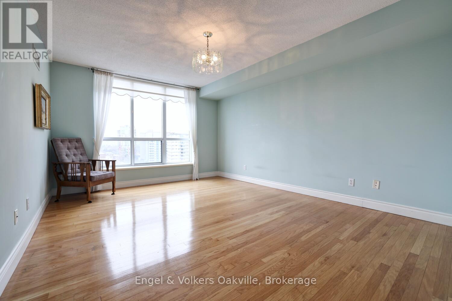 1402 - 442 Maple Avenue, Burlington, Ontario  L7S 2L7 - Photo 31 - W12936268