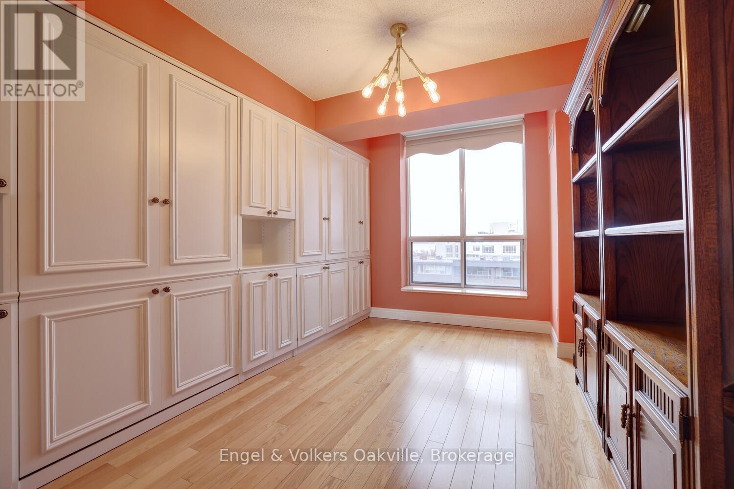 1402 - 442 Maple Avenue, Burlington, Ontario  L7S 2L7 - Photo 35 - W12936268